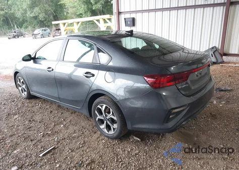 2021 Kia Forte Lxs z USA, uszkodzony, nr VIN 3KPF24AD7ME350378